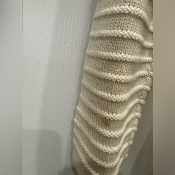 Cream Colored Winter Dress - Picture 5 of 5